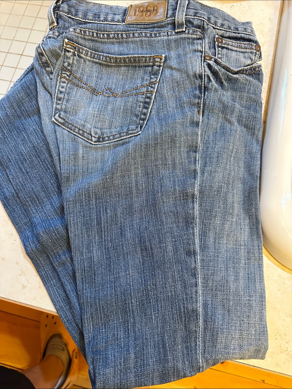 Women’s Gap Jeans in Light Blue Wash - 1969 Collection